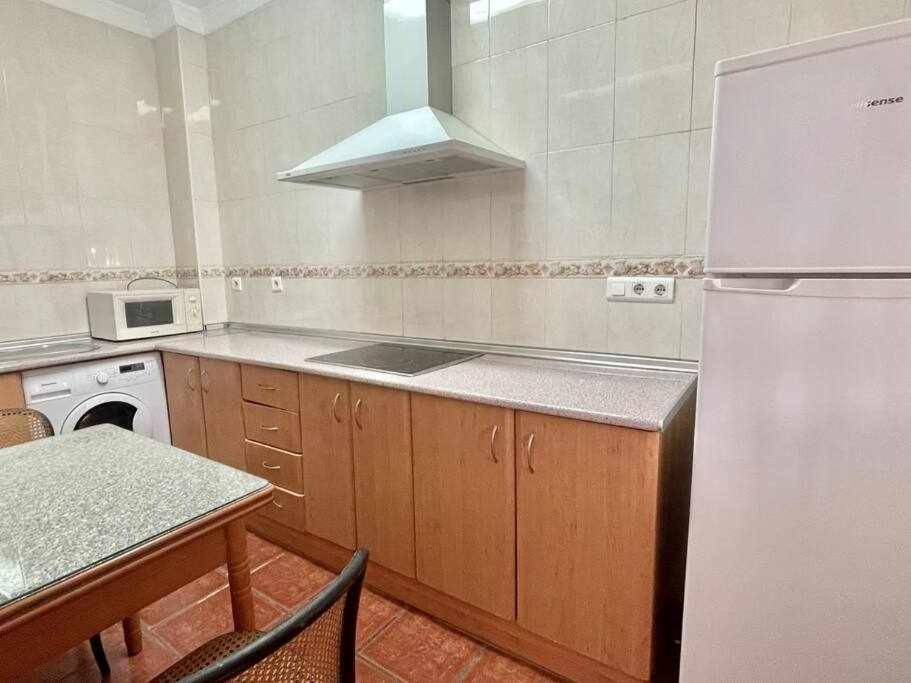 נרחה Apartamento Cerca De La Playa Torrecilla מראה חיצוני תמונה
