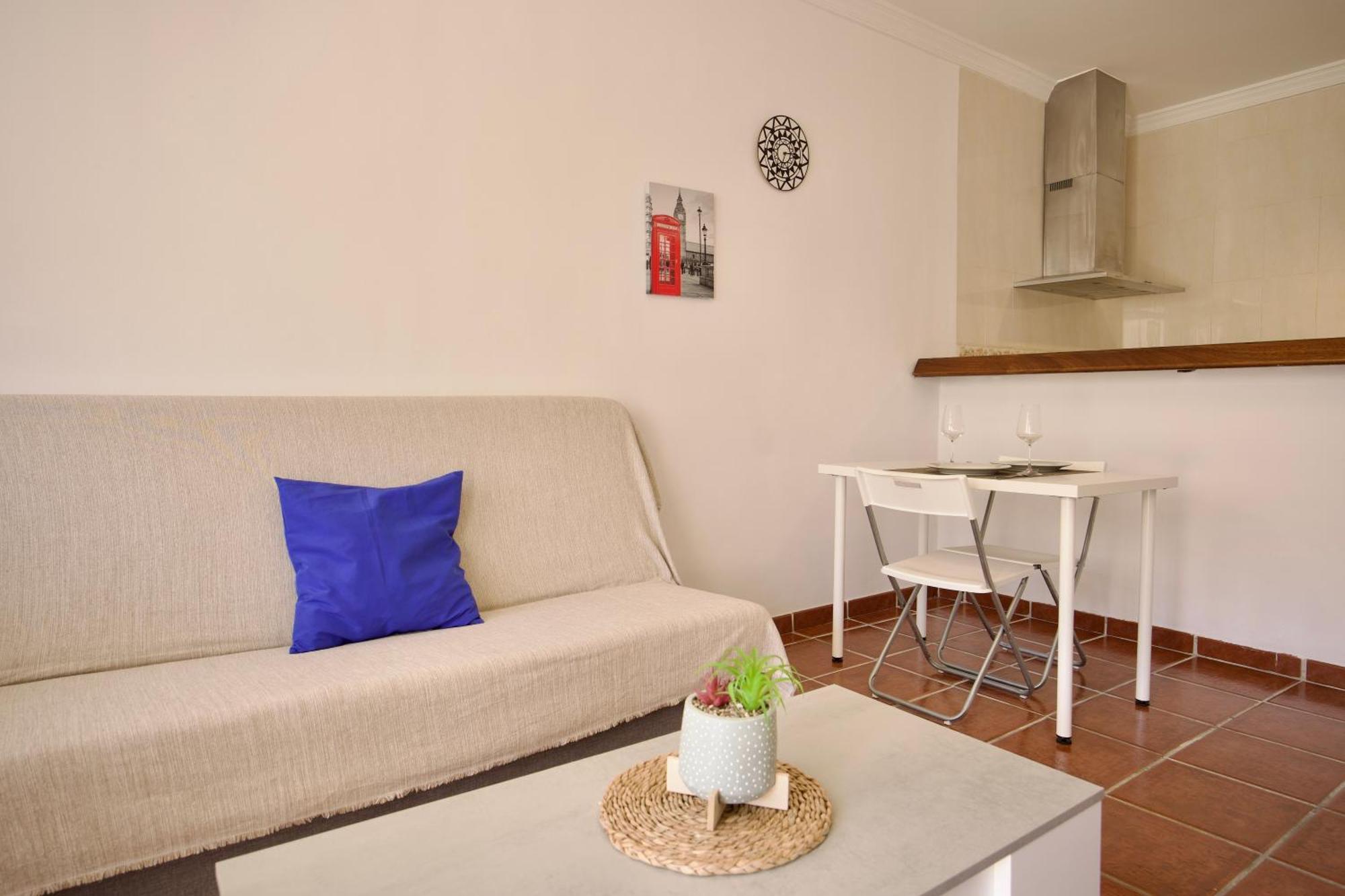 נרחה Apartamento Cerca De La Playa Torrecilla מראה חיצוני תמונה